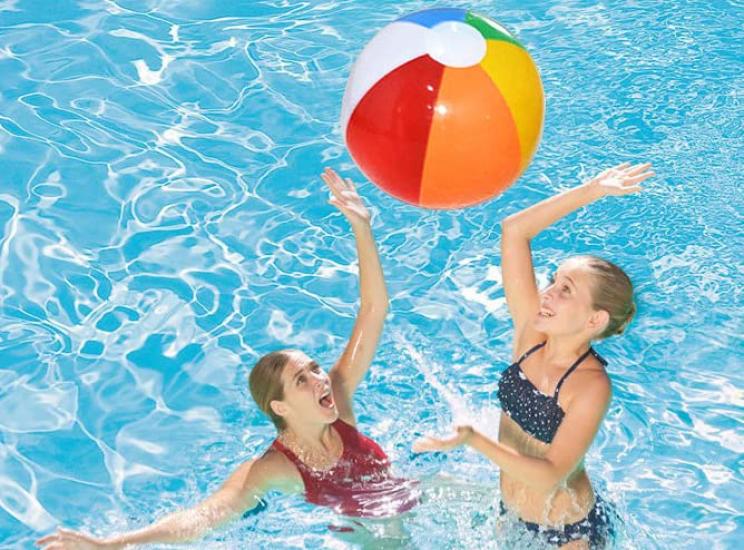 YOVEKAT 10-Piece Hawaiian Party Supplies Set with Inflatable Flamingo, Palm Tree, and Beach Ball Set for Hawaiian Tropical Summer Pool, Cooler, and