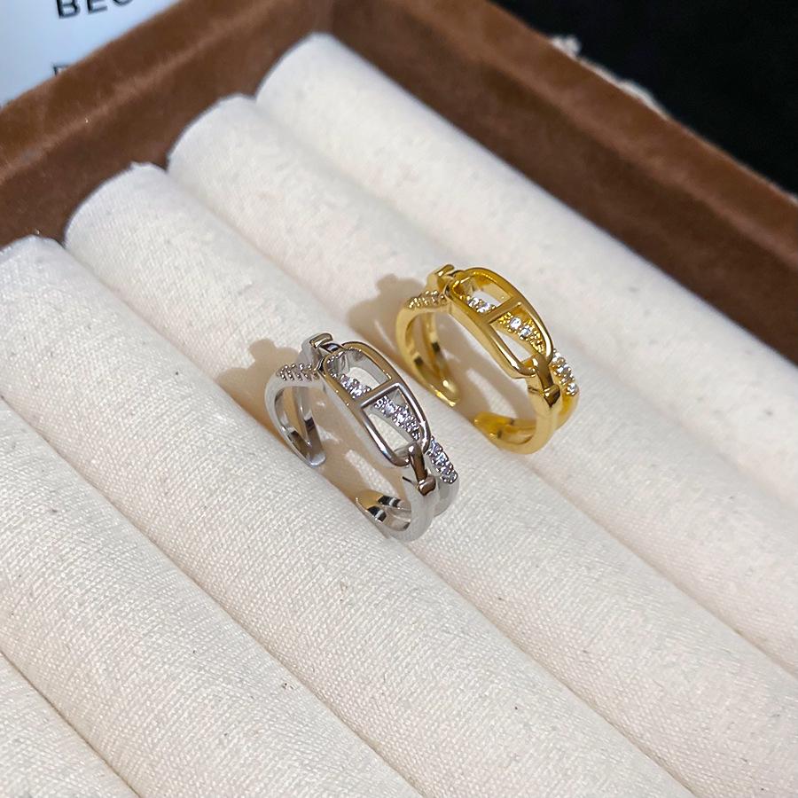 Zirconia Open Ring: Unique Nose Design for Women - High-End, Trendy Index Finger Jewelry.
