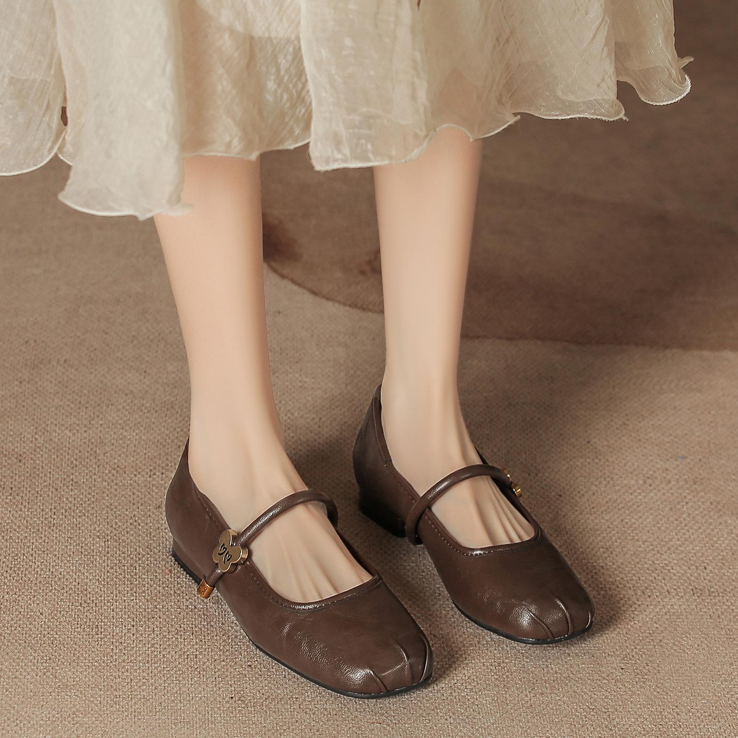 

Новые весенне-осенние туфли Мэри Джейн на толстом каблуке, женские туфли с ретро носком, на низком каблуке, туфли бабушки, мягкая подошва, не устают 40 коричневый