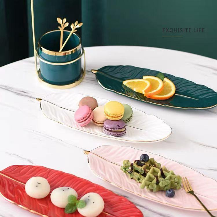 Nordische Keramik Vergoldete Schale Blatt Feder Form Obstkuchenplatte Schreibtisch Schmuck Kosmetik Organizer Wohnzimmer Tischdekoration