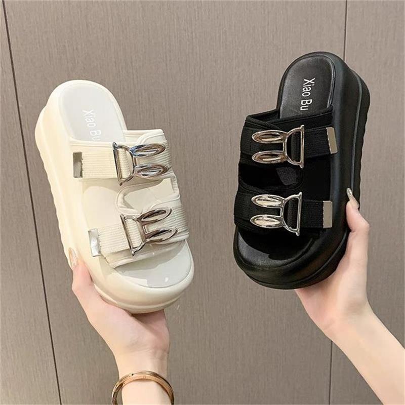 Slippers women's summer wear 2025 popular Internet celebrities super fire thick bottom small niche high-end new cool slippers