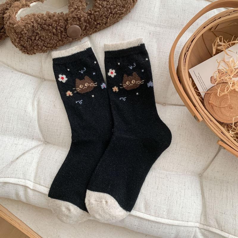 Cute Cartoon Cat Thickened Wool Socks for Autumn and Winter, Women's Warm Mid-calf Socks, Color-blocking Pile Socks