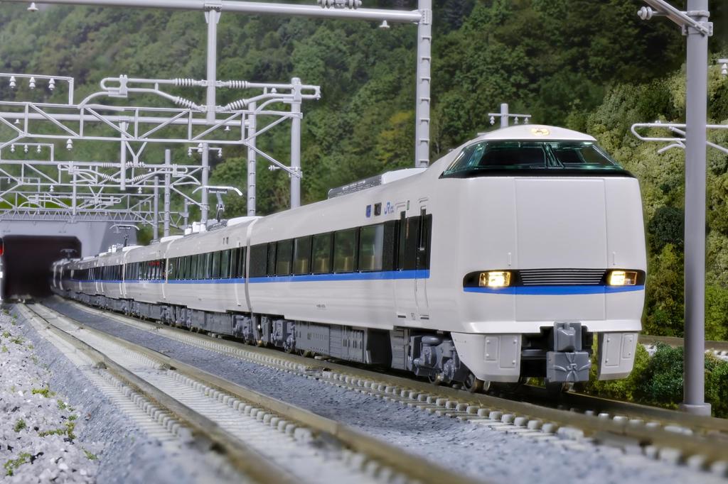 KATO N Gauge 683 Series 4000 Basic Set Model Train "Thunderbird" (Refurbished) (4 Cars) 10-2142