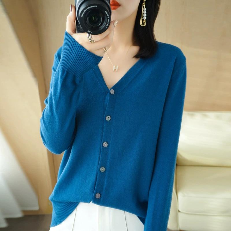 Spring and Autumn Knitted Cardigan Women's V-neck All-match Sweater Thin Short Outer Top Loose Long-sleeved Sweater Jacket