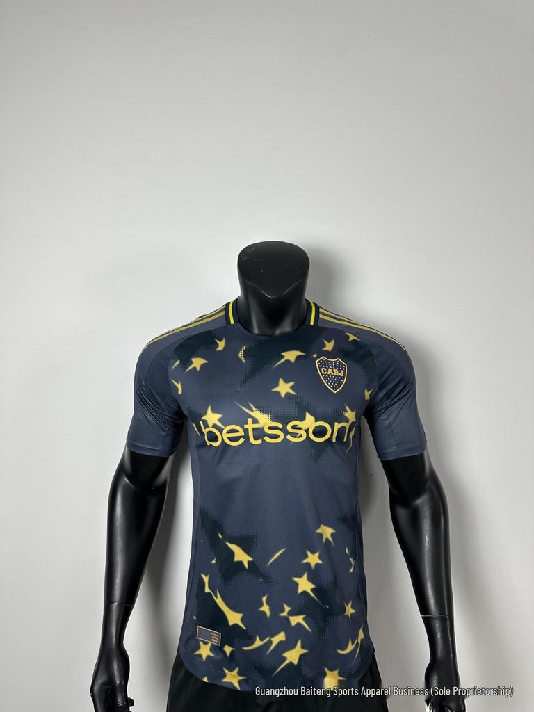 2526 Voetbalshirts: Chelsea, Wolves, Lissabon, Everton, River Plate, Cougars, Atlético Nacional - Thuis & Uit