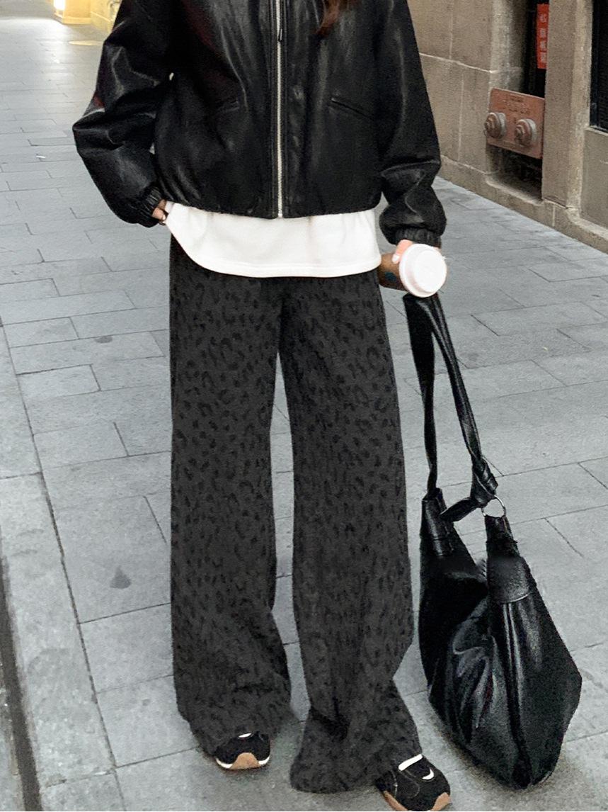 Women s Winter Maternity Leopard Print Velvet Wide-Leg Pants - Warm, High-Waisted, Loose, Straight Leg M