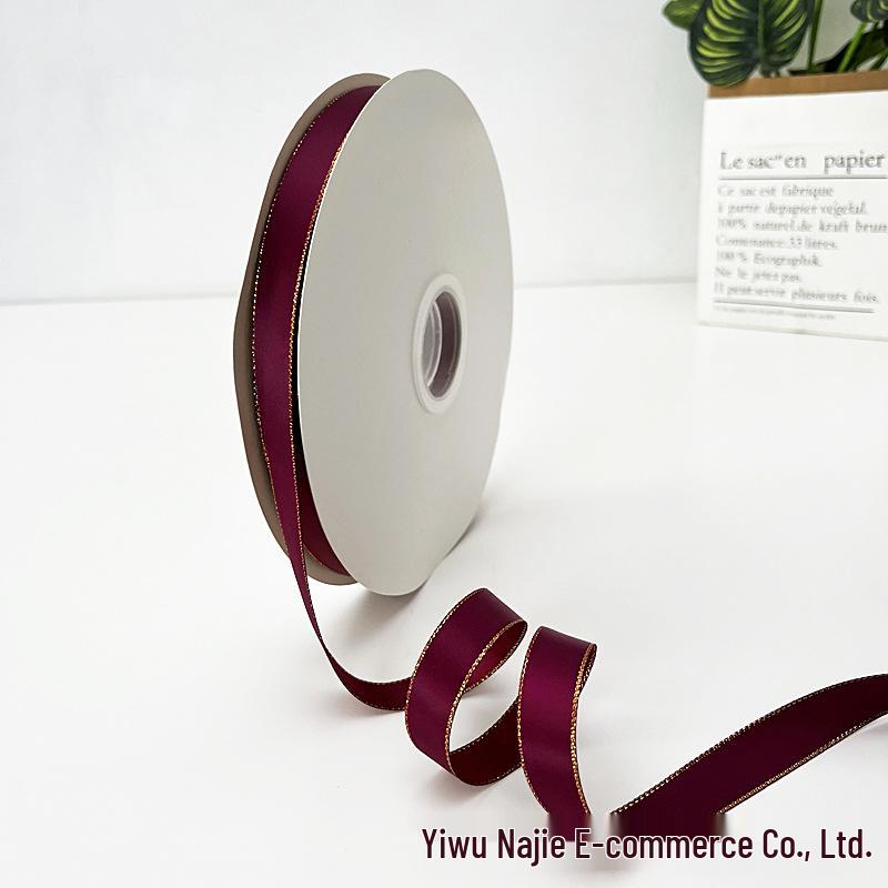 Burgunderfarbenes doppelseitiges Polyesterband mit Goldkante - 2cm, 2,5cm oder 4cm Rolle für DIY und Geschenkverpackung.