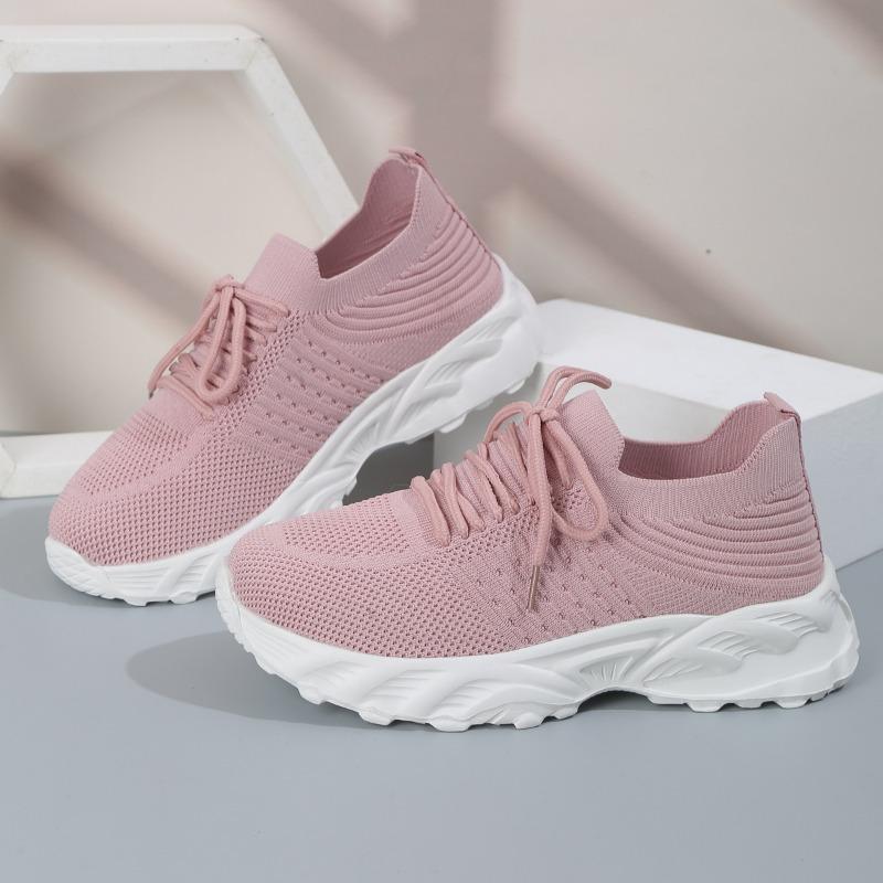 Frühling und Sommer neue Fliegenstrick-Mesh bequeme Freizeitschuhe Modetrend Sportschuhe Low-Top atmungsaktiv dicksohlige Laufschuhe
