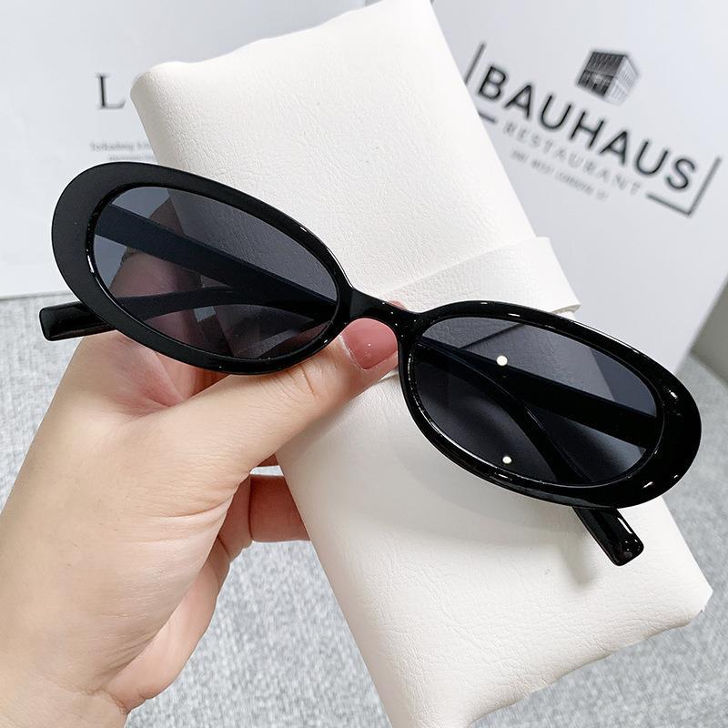 

Vintage Oval Style Sunglasses Woman Round Retro Sun Glasses Femininity Small Frame Mirror Classic Eyewear UV400 Oculos De Sol As shown in the figu
