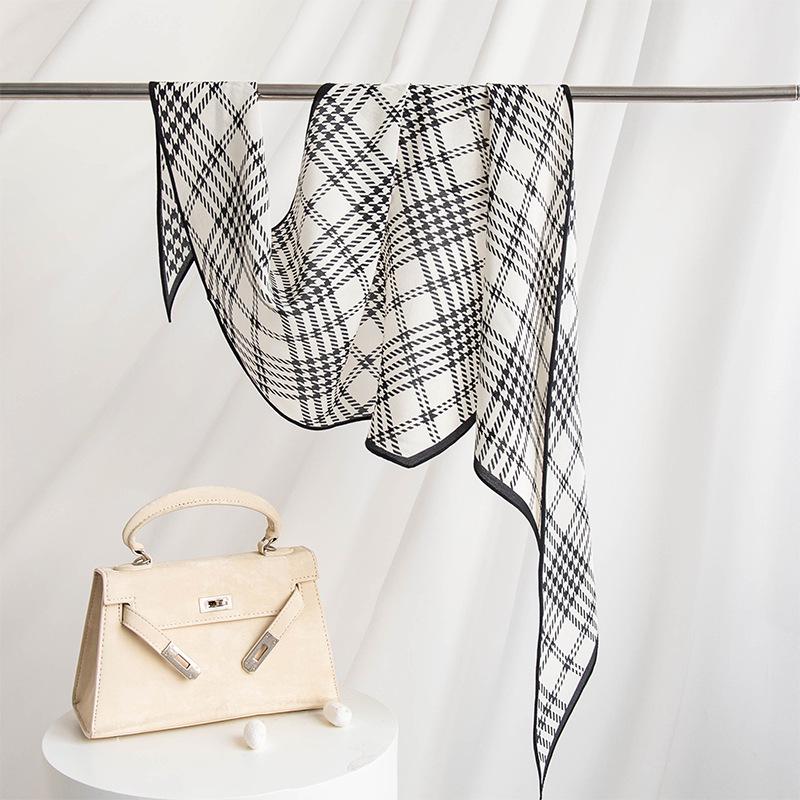 Elegant Versatile 100% Mulberry Silk Scarf: Autumn Women's Crepe de Chine Sunscreen Shawl