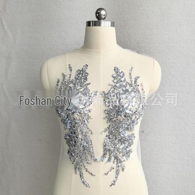 Strass Phönixschwanz Florale Applikation für Hochzeits- oder Xiuhe-Kleid