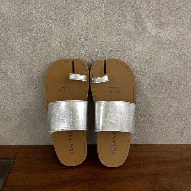 

Fashion Bailamos Brand Women Split Toe Slippers Summer Shoes Rubber Flip Flops Female Beach Slides Fashion Flat Hawaiian Luxury Slppers 40 серебряный