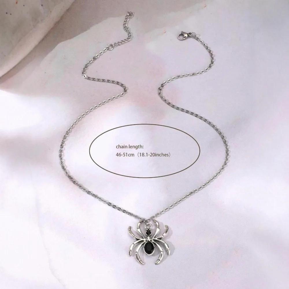 Black Spider Pendant Necklace, Vintage Darkness Halloween Insect Necklace Exaggerated Large Spider Jewelry for Women Man