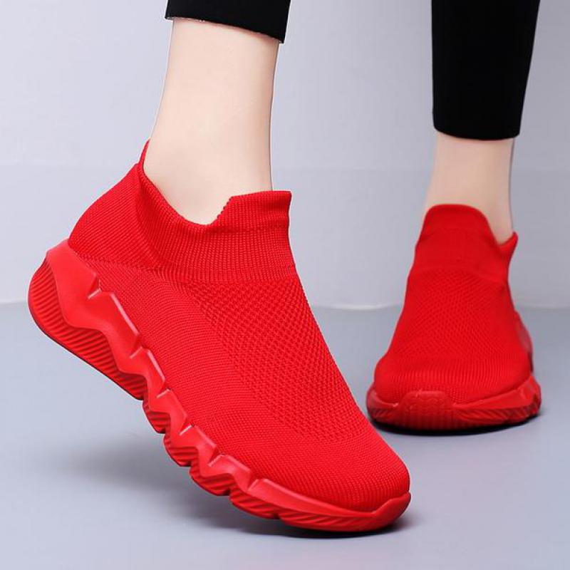 Fashion Women's Red Knit Socks Shoes Breathable Mesh Lightweight Non-slip Flat Shoes Women Outdoors Comfort Sport Shoes Ladies Sneakers
