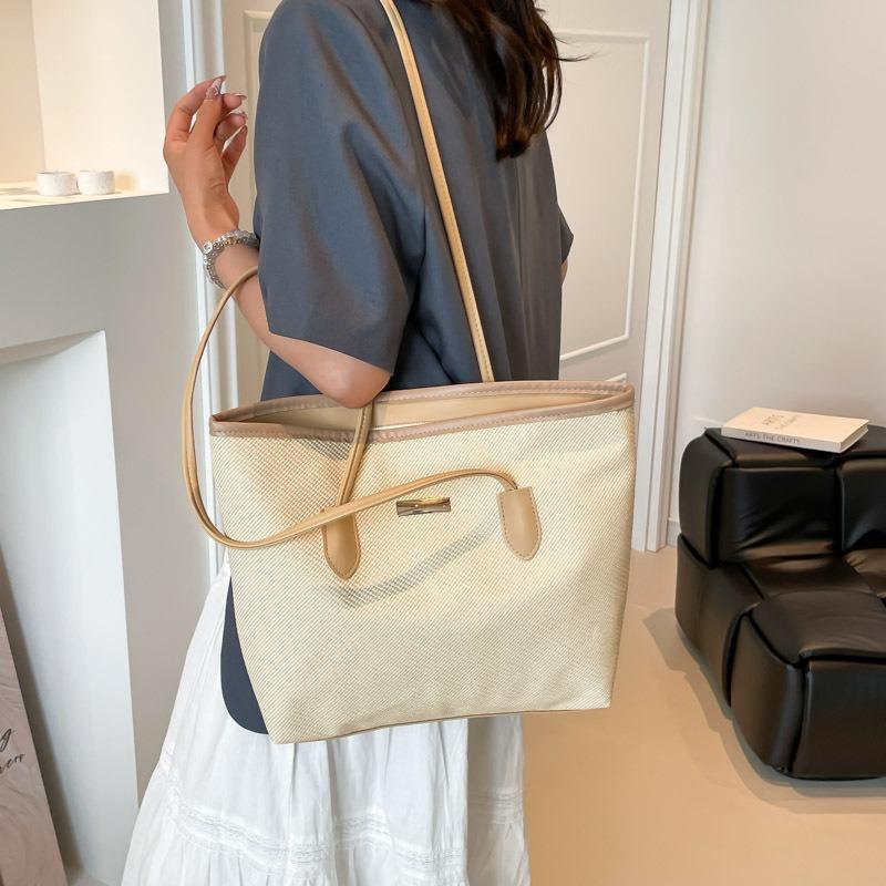 Large Capacity Tote Bag Women's New Casual Simple Shoulder Bag Niche Design Class Commuter Bag