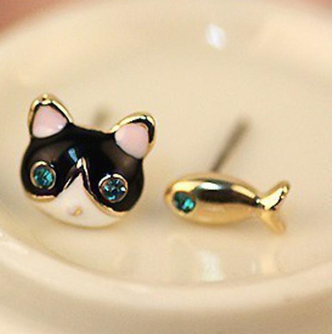 Simple Fashion Earrings Jewelry High Quality Blue Crystal Cat And Fish Asymmetric Earring For Women Boucle D'oreille Femme