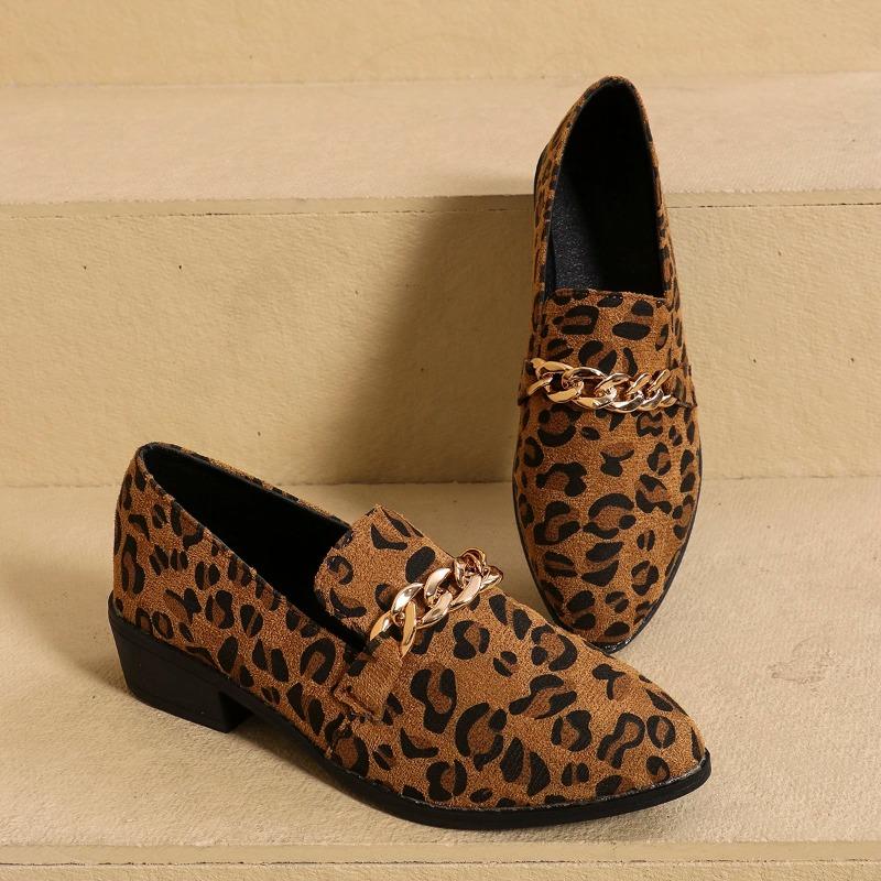 Spring and Autumn Women's Le Fu Shoes Large Casual Middle Heel Pointed Leopard Pattern Colorful One Step Shoes for Women
