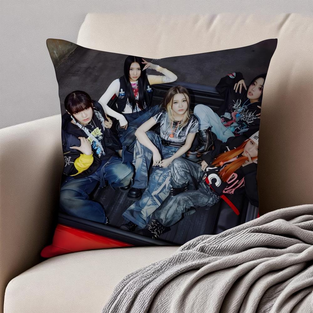 GirlGroup Kpop YYOUNG PPOSSE Cushion Cover Pillowcase Antidustmite Invisible Zipper Short Plush Sofa Cushion