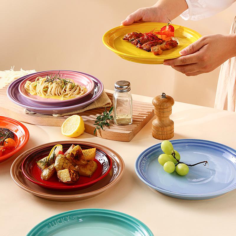 Nordischer Stil Bunte Keramikplatte Haushalts-Geschirrteller Westlicher Teller Steakteller Pizzateller Obst-Frühstücksteller Pastateller