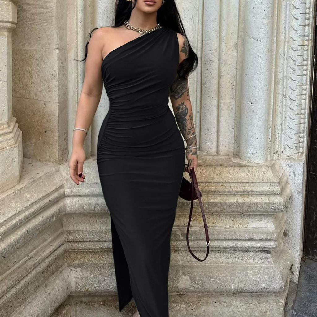 Ladies' Fashionable Solid Color Single Shoulder Sleeveless Pleated Slit Dress With Temperament