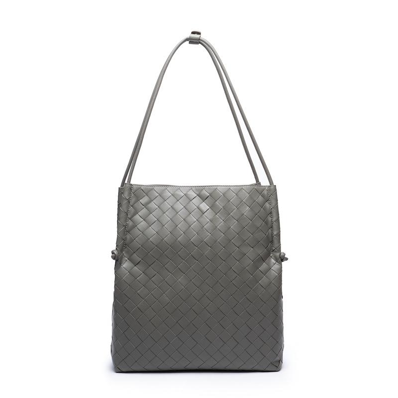 Trendy New Woven Bag Sheepskin Hand-woven Shoulder Bag Large Capacity Child and Mother Bag Bucket Bag Women