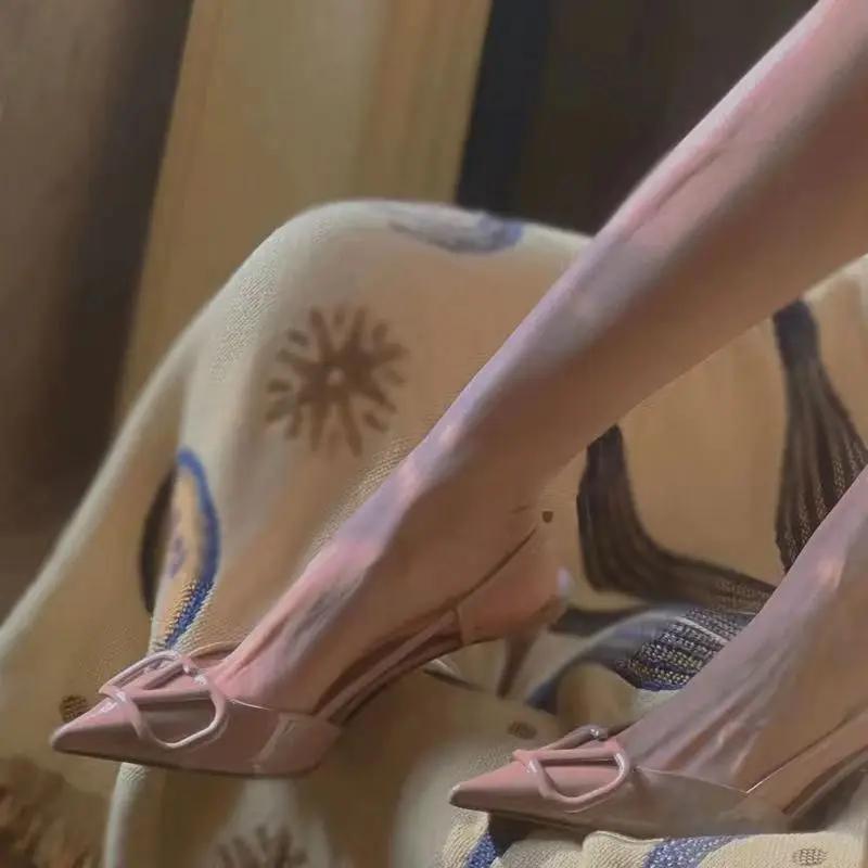 Nieuwe Zomer Franse Stijl Hoge Hakken 42 Fijn Spoor Puntig V Gesp Riem Sandalen Zwart Damesschoenen