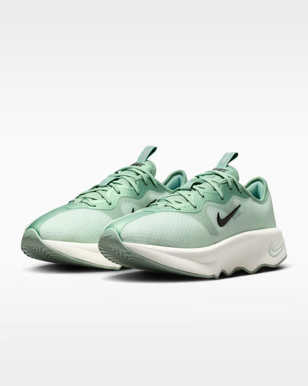 II7278-301 Nike Motiva 2 Едва Зеленый Паровой Парус (Женский) 5W