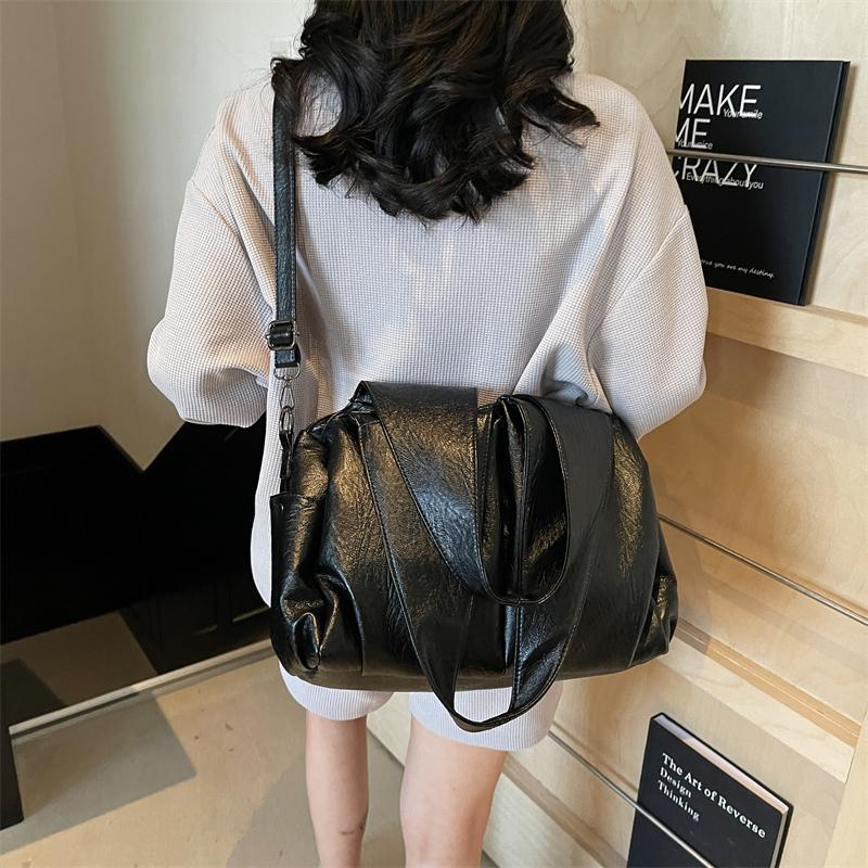 Prosta torebka damska na ramię w jednolitym kolorze, torebka o dużej pojemności, torba tote z miękkiej skóry PU, damska torebka codzienna, nowy styl