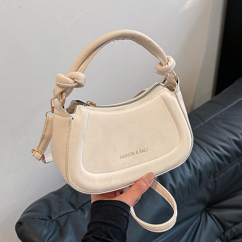 

Niche design bag women s 2024 new fashion retro portable saddle bag texture personalized shoulder messenger bag белый