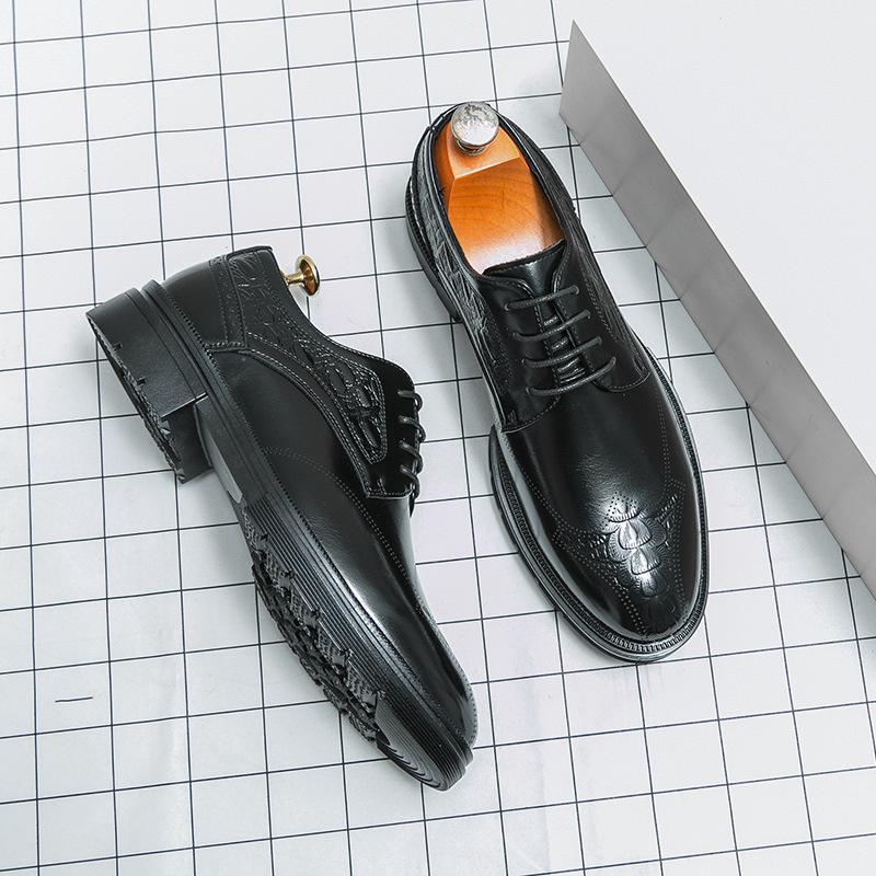 Large Size Autumn Casual Leather Shoes Fashion Men's Business Shoes Korean Version Trend Groom Wedding Shoes