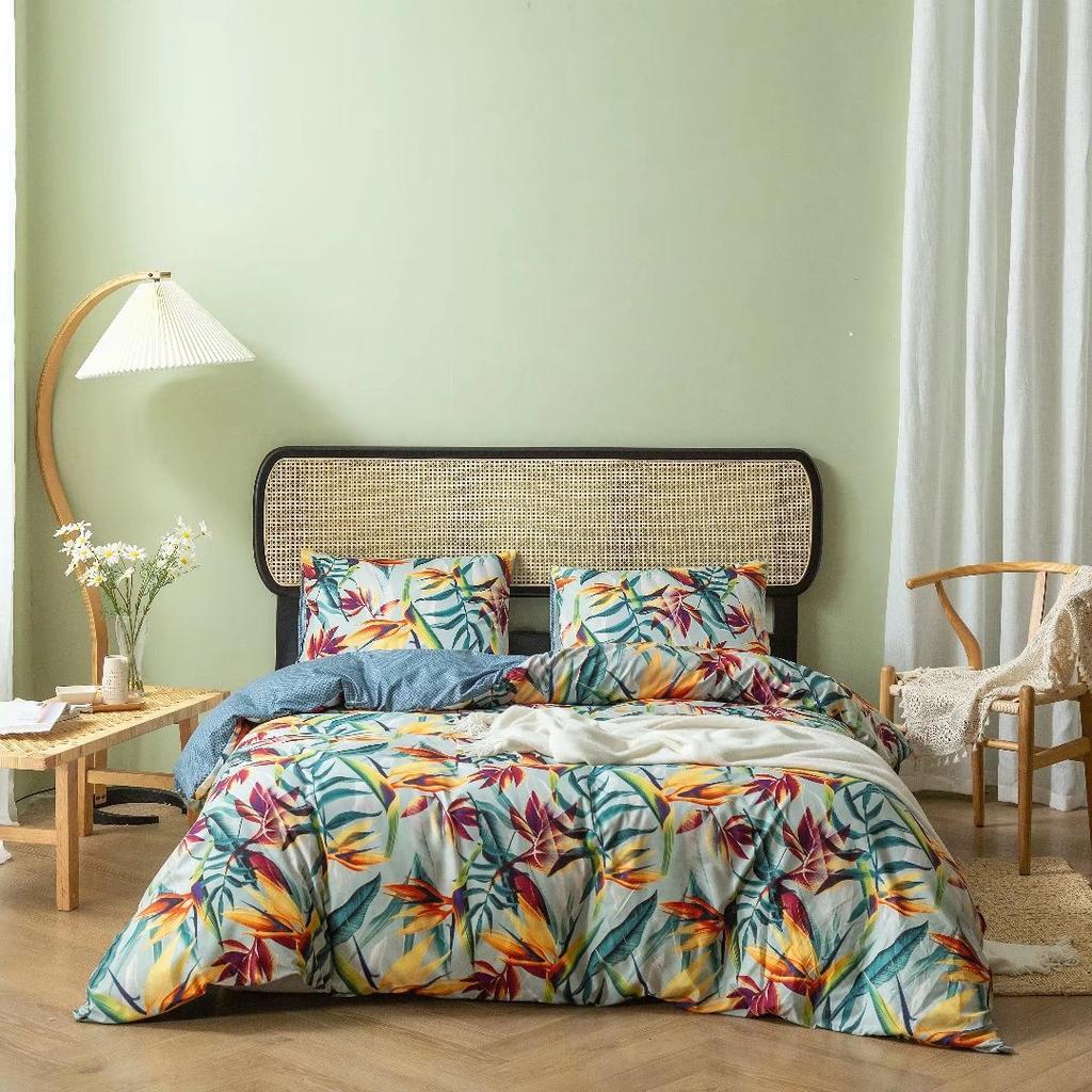 Traditional Printed Pillowcase Quilt Cover Two Or Three-Piece Set Is Available