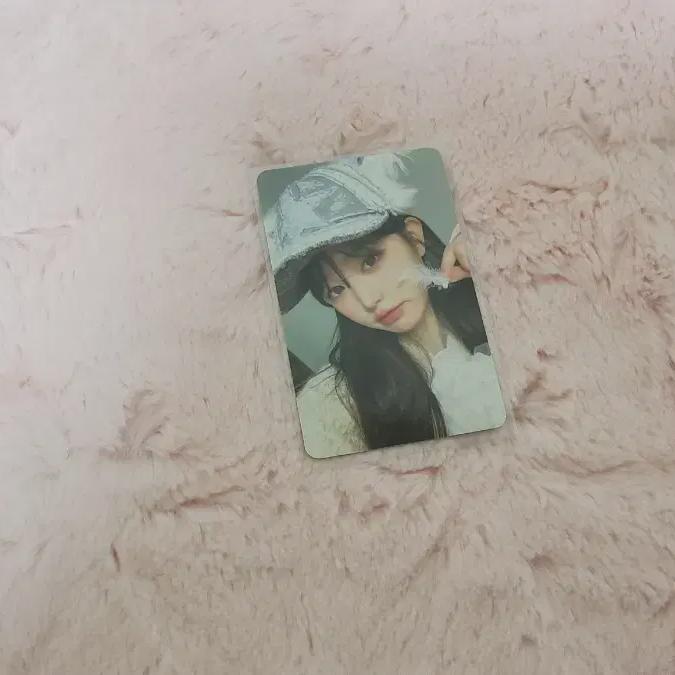 

Я продаю фотокарточки Ive Wonyoung