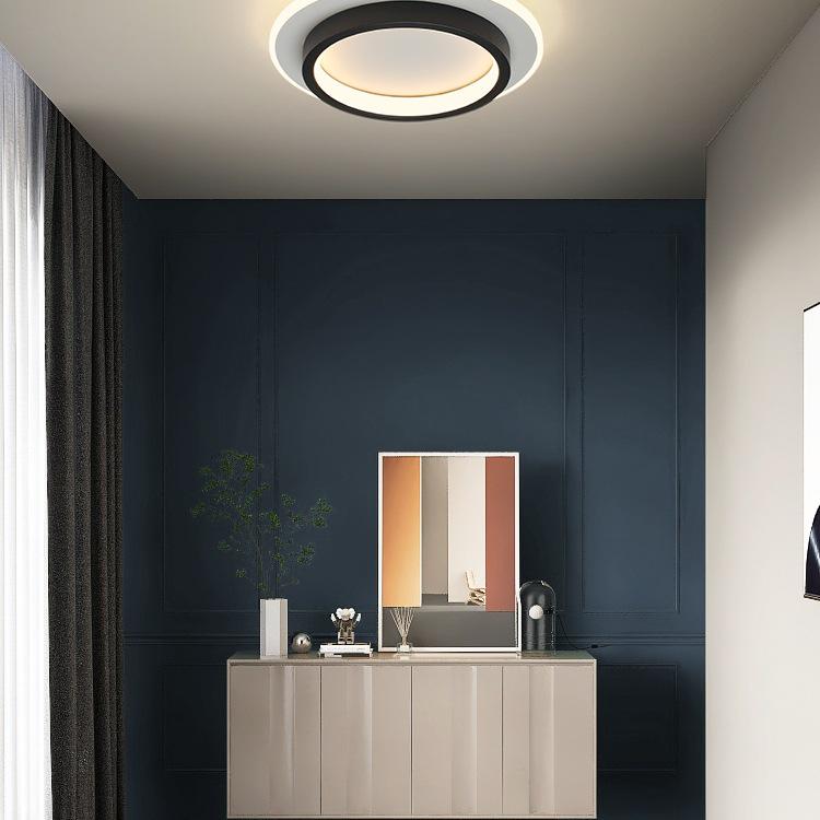 Nordische minimalistische Deckenleuchte für Flure, Eingänge, Balkone und Garderoben - Schwarz-Weiß-Design.