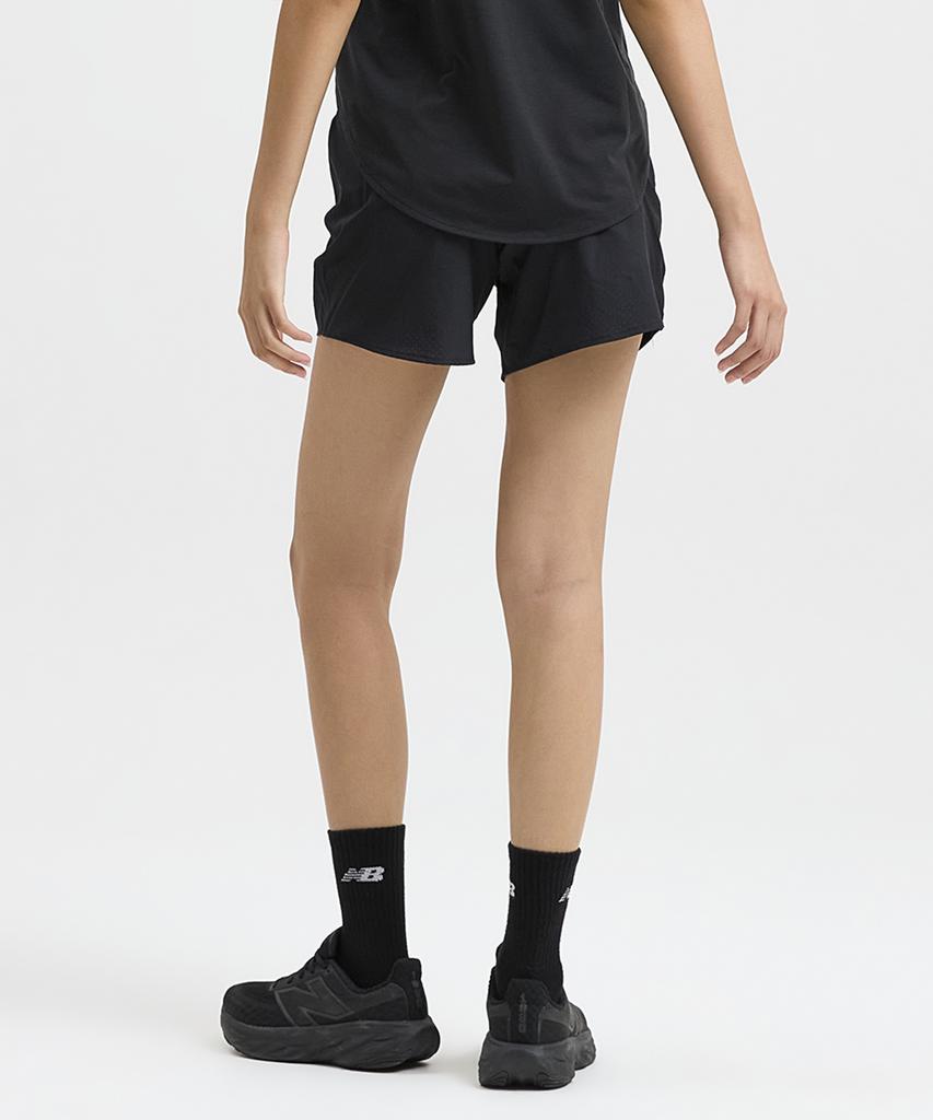 Nyuballanseu Nbnvg36212 / Women Rc Shorts 5 Inch (Black)