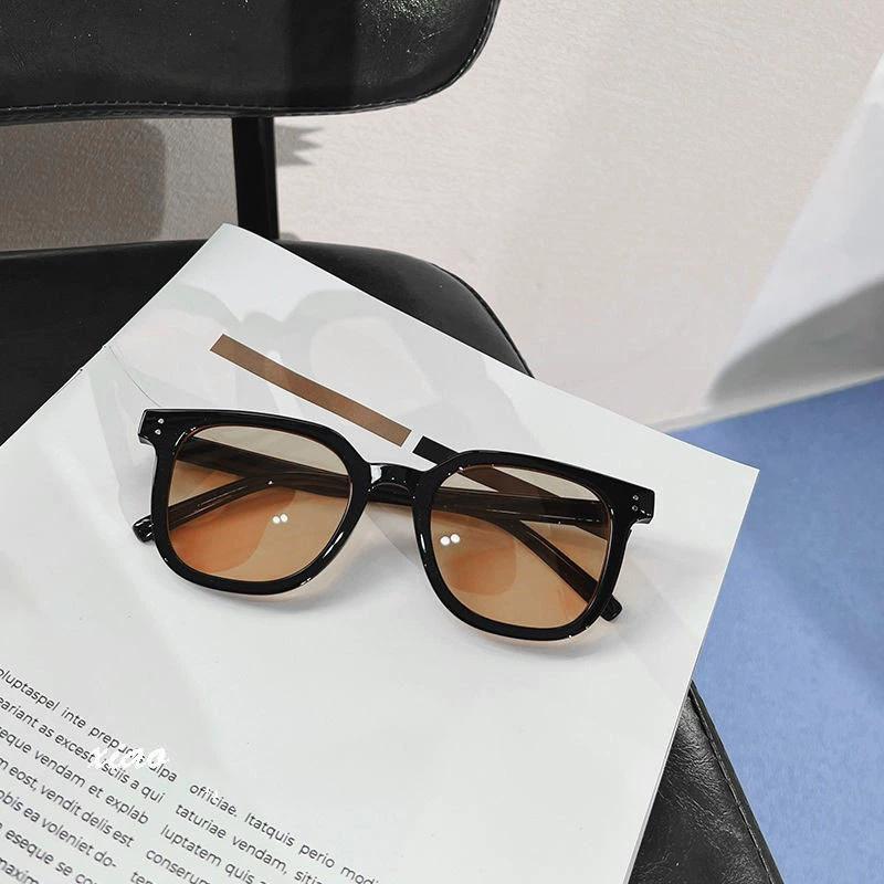 Gradient Blush Sunglasses Unisex Fashion Square Sunglasses Casual Anti-Glare Shades for Driving UV400 Trendy No Makeup Eyewear