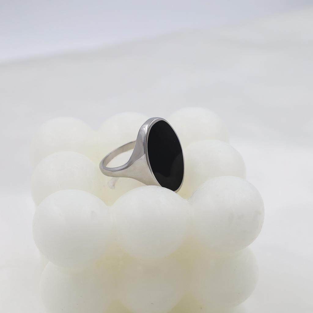 Processing Personalized Geometric Titanium Steel Ring Retro Black Sanding Glue Chip Ring