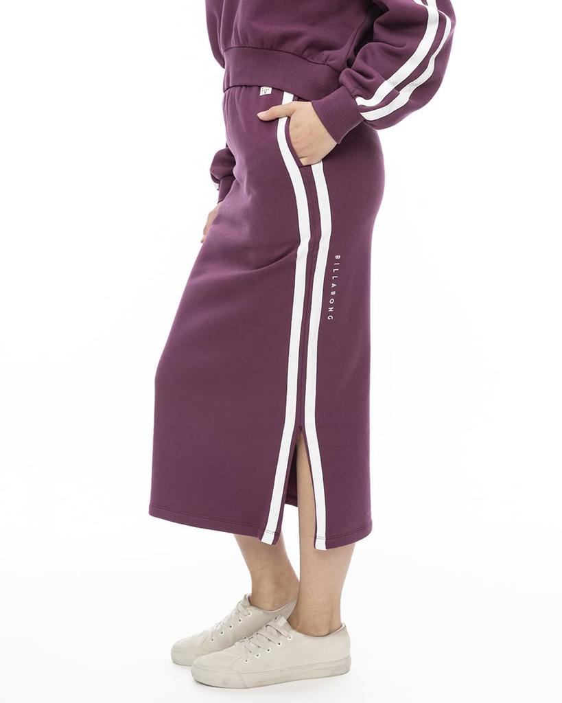 Billabong Women's Sweatpants and Skirt Set MQM0