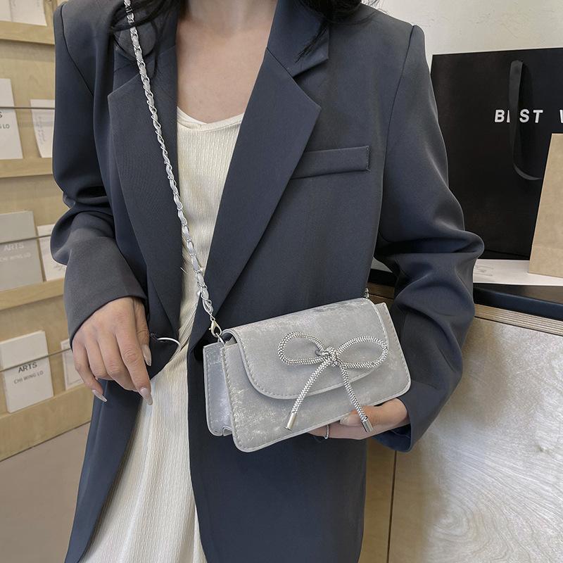 Korean Style Fashionable Bow Chain Shoulder Bag for Women In Spring and Summer New Niche Design Crossbody Small Square Bag for Women