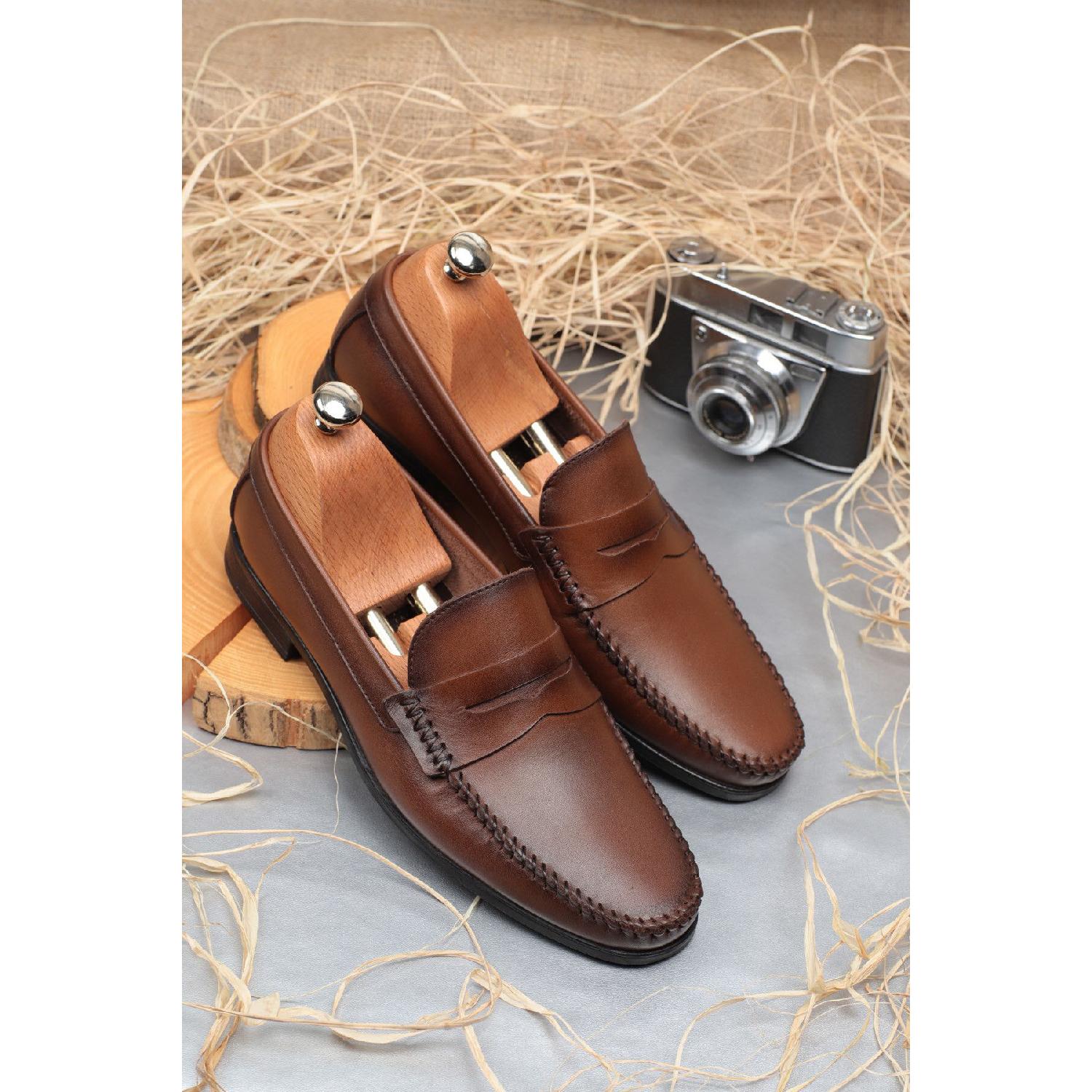 

D10180 Daily Classic Genuine Leather Men s Shoes 40 колір візантії