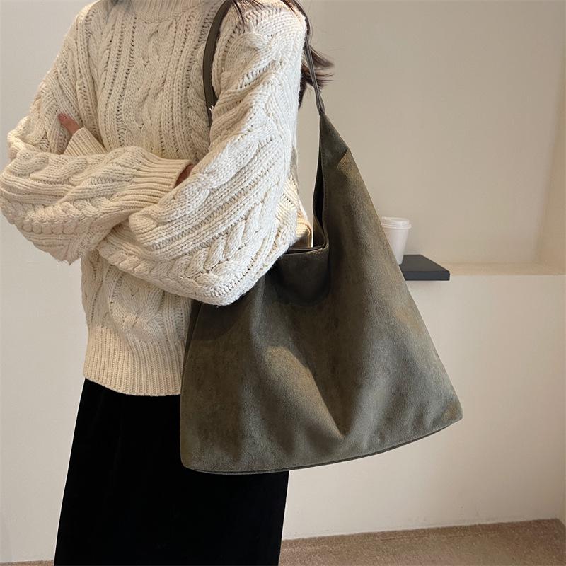 Retro Soft-faced Suede Bread Bag Women's 2025 New Spring Popular Large-capacity Shoulder Bag Fashion Bucket Bag