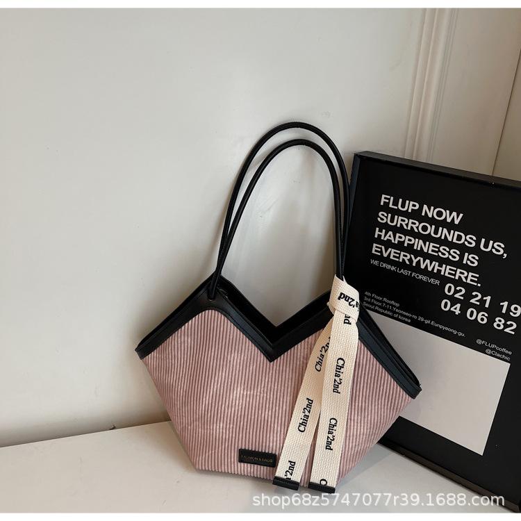 Canvas Bag 2025 New Fashion Popular Shoulder Handbag Casual Versatile Tote Bag Large Capacity Commuter Bag