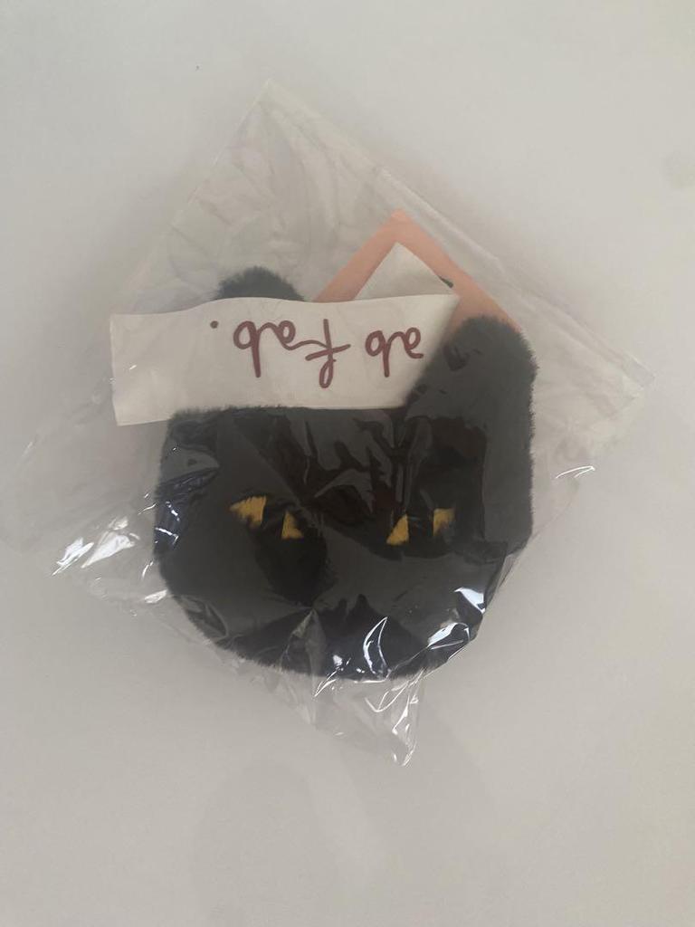 [USED] Big black cat key ring BTS Suga key ring authentic