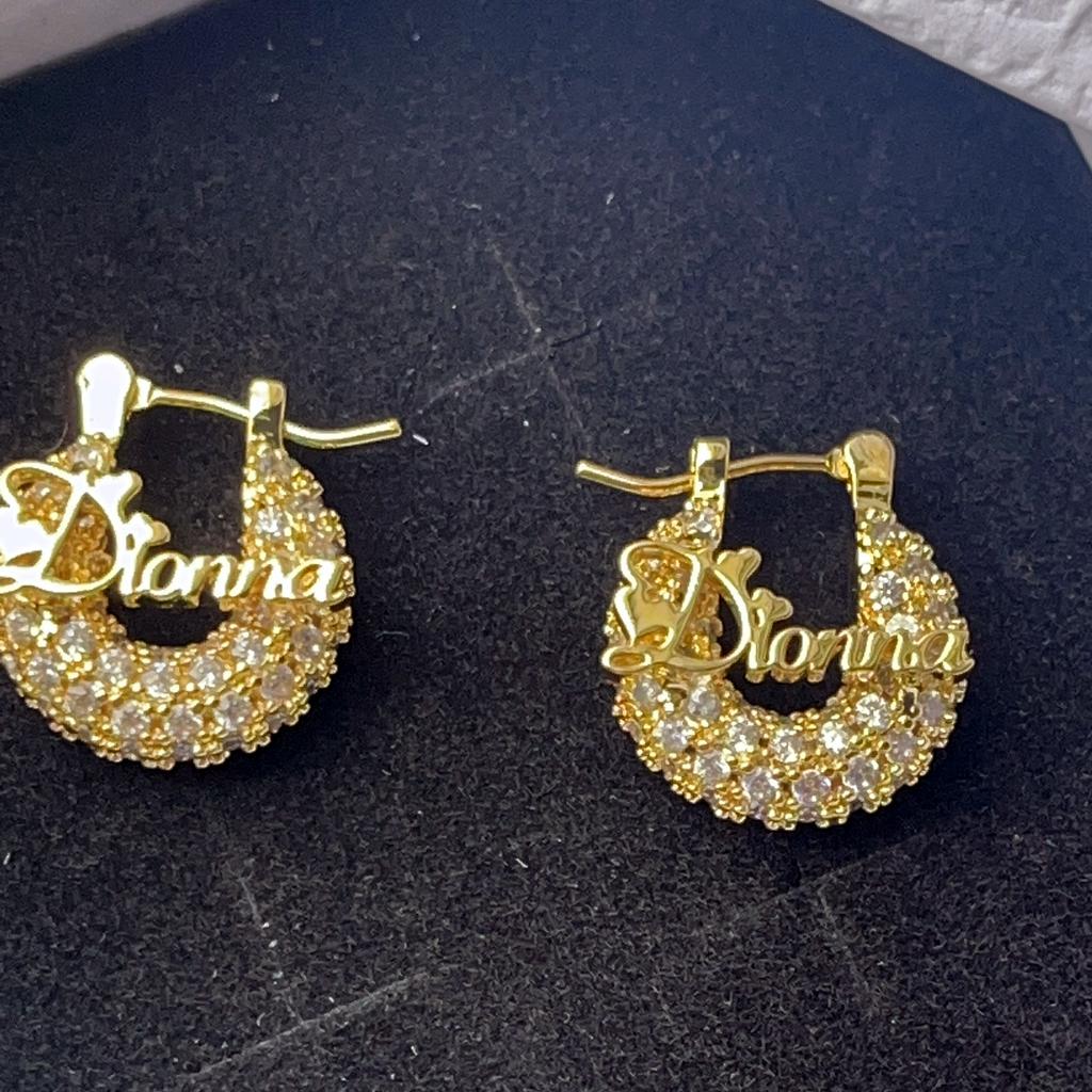 QIUHAN ODM Personalized Ice Out Bling Diamond Earrings 15mm for Kids Custom Name Hoops Earrings