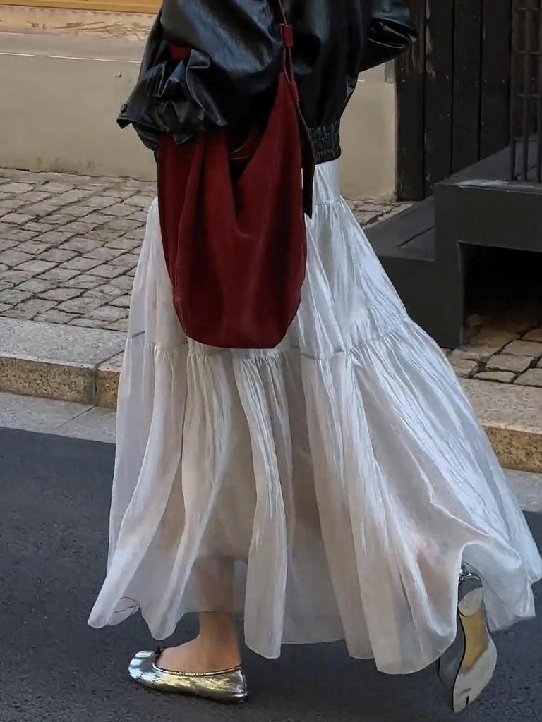 2026 Spring Women's High-Waisted A-Line Pearlescent Pleated Skirt