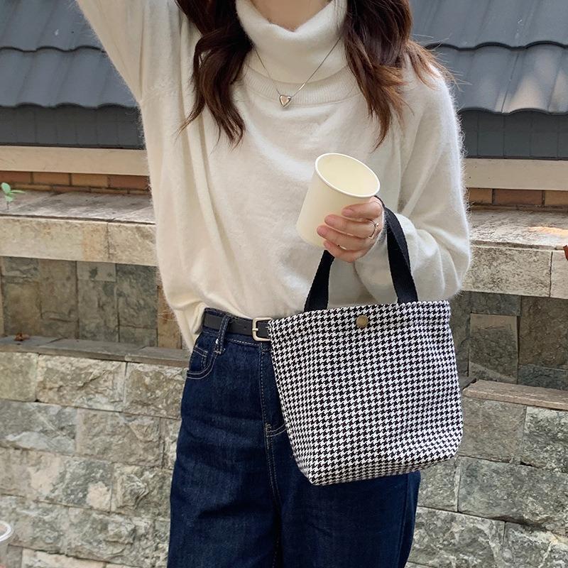 11 woolen bento bag commuting hand-held schoolgirl mommy lunch box bag