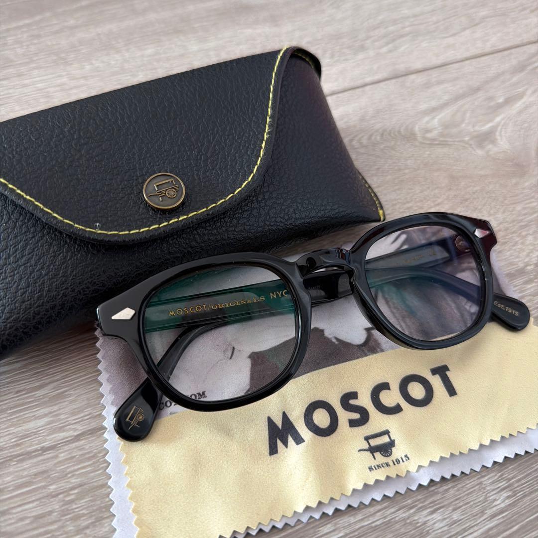 Used MOSCOT black round glasses