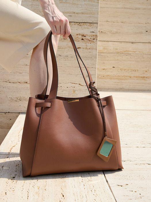 

AMAG STUDIO FRAME MIRROR CHARM BROWN