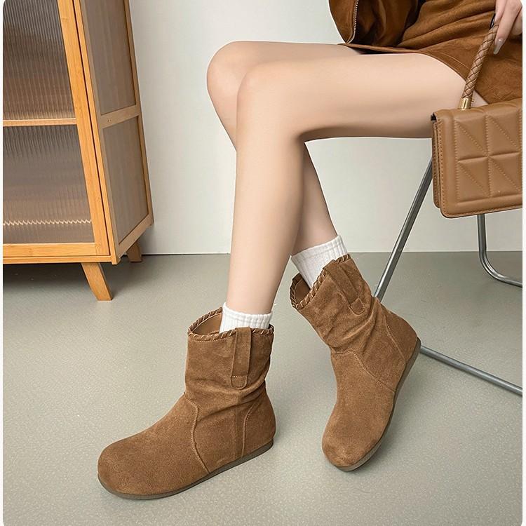 Retro round head fashionable versatile sleeve stacking boots 2025 autumn and winter temperament thin thick-soled western cowboy short boots women