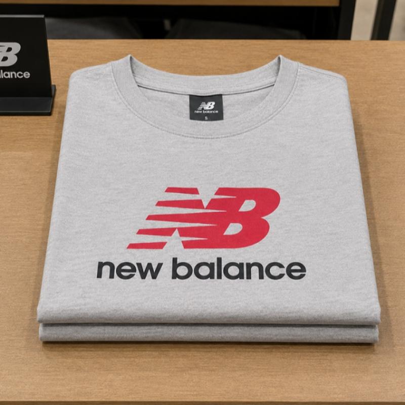 New Balance Men S aThleTicS Logo ShorT Sleeve T ShirT Grey mT51500 Ahh