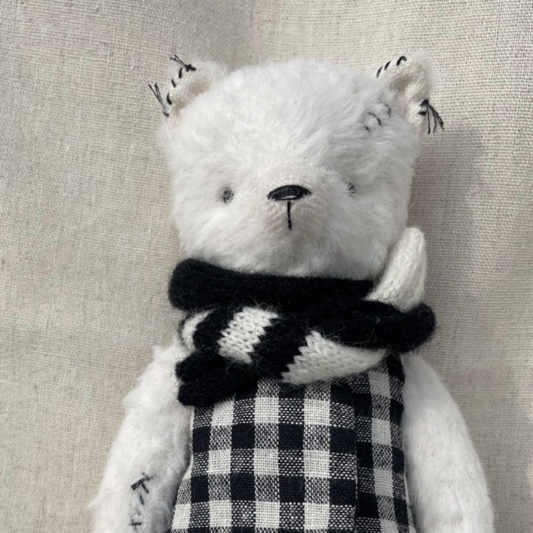 

[USED] Artist Bear Plush Toy Teddy Bear by Overseas Artist Embarrassed Bear